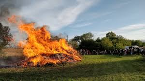 Sankt hans or jonsok, translated as john's wake is actually a christian celebration with pagan origins held during midsummer. Sankt Hans Aften 2020