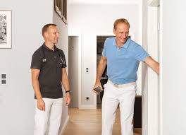Aktuell gibt es über 150 hausärzte in rostock, daher sollte es nicht allzu schwierig sein, auch in ihrer nähe einen geeigneten arzt zu finden. Startseite Hausarztpraxis Allgemeinmedizin Chirotherapie Tauchmedizin Akupunktur