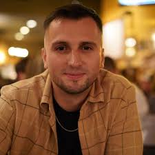 This McDonalds worker was caught drying the head of a mop under the Fries  warmer 😳