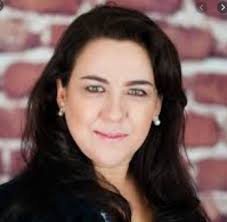 Elisa Fernanda Domingues Guarido