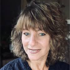 Celebrating 5 years today at this amazing company. So thankful to Robin  Pitman and Farrell Hope for making it possible. Here's to many more years  at NOW! 🙌