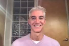 sites/1534/video/47KMmgCiQs2zNWyPdQ3n_Jimmy_giddon_video.mov