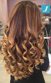 Scivolano sulle spalle con impercettibile leggerezza o si . Degrade Joelle Piega Glamour Cdj Degradejoelle Tagliopuntearia Degrade Igers Musthave Hair Hairstyle Long Hair Styles Curls For Long Hair Hair Styles