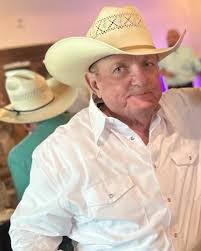 Calvin Holder's Instagram, Twitter & Facebook