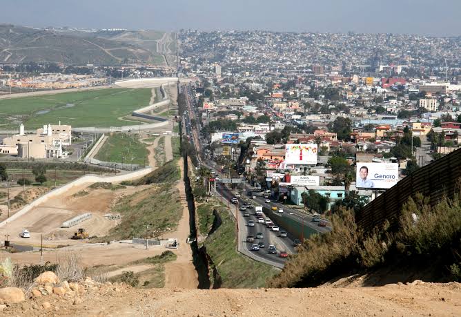 Mga resulta ng larawan para sa United States-Mexico Border"