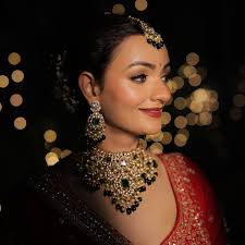 It's her day, and we're here to make it unforgettable 💄💍 #makeupartist  #bridalglam #bridalmakeup #bridal #wedding #makeuptutorials #bridallehenga  #makeupartistsworldwide Brida, bridal makeup, wedding day, wedding dress,  wedding makeup, makeup artist ...