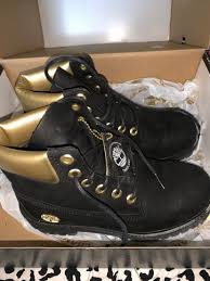 Black And Gold Timberlands Limited Edition Black And Gold Timberland Boots Boys Size 4 Will Fit Women S Size 5 These Boots Are In Great Conditi Timberland Boots Boots Black Timberlands