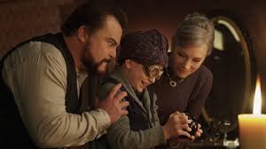 Sein onkel, der hexenmeister jonathan (jack black), nimmt ihn bei sich auf. Lauft Das Haus Der Geheimnisvollen Uhren Auf Netflix Der Film Im Stream