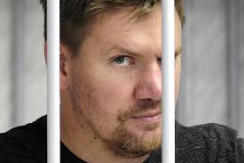 Briton in 'Arctic 30' is first Greenpeace activist to have charges dropped