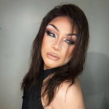 Harry Popper (@macarena_queen)