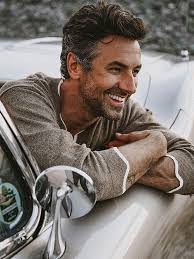 Josh Wald's Instagram, Twitter & Facebook