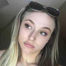 Laine Taylor's Instagram, Twitter & Facebook