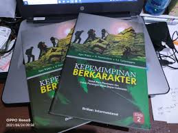 Lembar kertas yang berjilid : Buku Tugas Archives Percetakan Anugrah Surabaya
