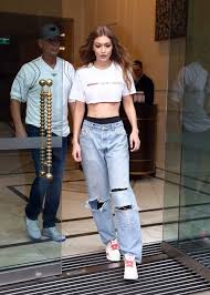 Gigi hadid nails the rn top trend: Style Casual Gigi Hadid 54 Ideas Denim Fashion Gigi Hadid Outfits Crop Top Outfits