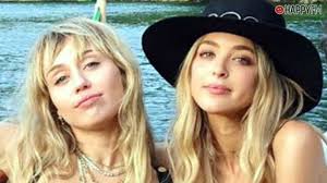 Miley Cyrus y Kaitlynn Carter dan un paso más en su relación y ya viven  juntas