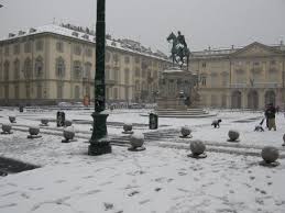Os itens essenciais do inverno. Inverno Bild Von Monumento Ad Alfonso Ferrero Della Marmora Turin Tripadvisor
