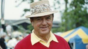 Tiger Woods je na lovu. Kořistí je rekordních 82. titulů Sama Sneada