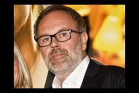 Le commandant marion kovic a la solide réputation d'être une flic hors pair, exigeante avec son grou. Sous La Peau Episodes Acteurs Diffusions Tv Replay Tele Loisirs