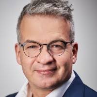 300+ "Ralph J" profiles