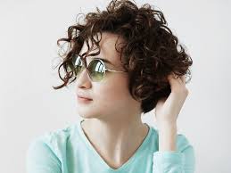 For easier methods, try tying up your hair with bandanas and leaving it overnight. 15 Chic Short Layered Hairstyles For Curly Hair 2021 Guide