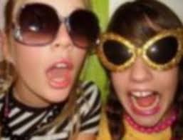 pics of zoe kimball ×