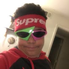 Adrian Bonet (@WassabiAdrian)