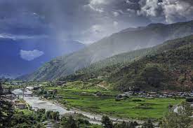 Die zahlreichen tempel und klöster sind beeindruckende zeugnisse der buddhistisch geprägten vergangenheit der region. Bhutan Sehenswurdigkeiten Urlaubsguru De