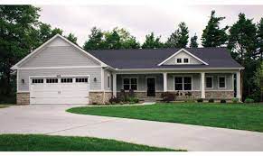 Walkout basement designs with wet bars get the party started, and can keep it going with room for a billiards table, big television, or even a sport court. Walkout Basement House Plans One Story Escortsea House Plans 116980