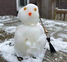 Vroeger kwam sneeuw in april wel vaker voor, maar sinds het begin van deze eeuw zien we het vorig jaar bijvoorbeeld, of in 2018: W2vcglxgcojzgm