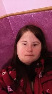 Amanda Lazard's Instagram, Twitter & Facebook