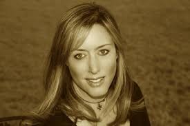 The Dinosaur Artist: obsession, betrayal, and the quest for Earth's  ultimate trophy: Paige Williams: 9781911617907: Amazon.com: Books