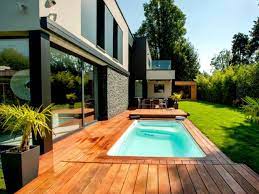 mini piscine et terrasse mobile pour un jardin en ville terrasse piscine piscine piscine waterair