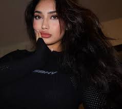 Awlia🌘 (@awlia_b) · Instagram 照片和视频