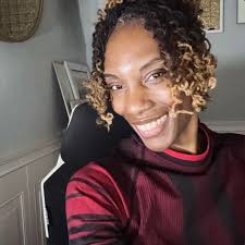 I love Jalen Hurts and so thankful he is our Eagles' QB. I don't understand  why anyone who critiques him is called a “Hurts Hater” they are entitled to  do that but