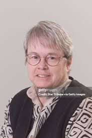 Donna Halvorsen's Instagram, Twitter & Facebook