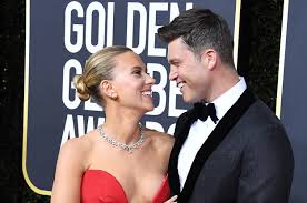 Scarlett johansson has discussed her wedding to saturday night live cast member and head writer colin jost for the first time. Colin Jost Didn T Plan His Wedding To Scarlett Johansson