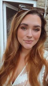 I'm 31 years old, married, mum of 2 beautiful boys. I have an obsession  with holidays, because I never got to travel the world like i wanted too. I  landed in teaching