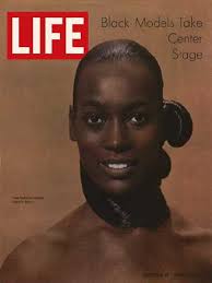 Muere Naomi Sims, la primera supermodelo negra de USA.
