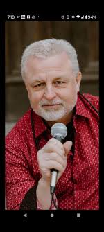 Introduction to stand-up comedy and motivation for new comedians