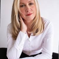 Roseanne Perry's Instagram, Twitter & Facebook