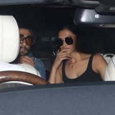 Deepika Padukone And Ranveer Singh Back In Town Deepika Padukone Deepika Ranveer Ranveer Singh