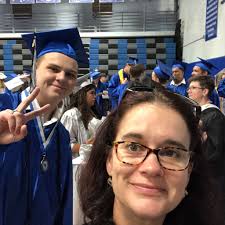 Katie Hulse (@HulseSharkBio)