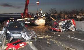 Brindisi incidente stradale autocisterna piena di ceneri enel si ribalta sulla provinciale per cera. Terlizzi Incidente Brindisi Concessi I Domiciliari A Francesco De Sario