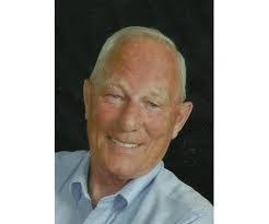 Seth Reisinger's Instagram, Twitter & Facebook