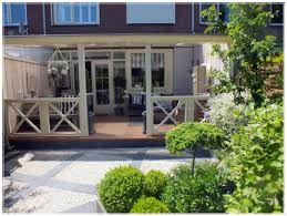 Veranda Bij Rijtjeshuis Door Bloemetje234 Tuin Tuin Rijtjeshuis Pergola Patio