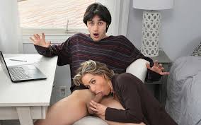 Hardcore Sex with Horny Stepmom Athena Anderson Helps Stepson to Pass the  Exam