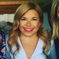 Taylor Karns's Instagram, Twitter & Facebook