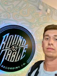 Michelle Grill (@mlgrill)