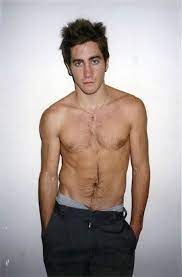 Jake gyllenhaal doing a shirtless handstand. Pin On Masculine