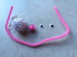 Lapin en fil chenille et perles bunny easter craft easy diy tuto voici comment créer un petit lapin en fil chenille et perles. Bricolage Enfant Avec Pompons Et Chenilles Loisir Creatifs Enfants Magommette